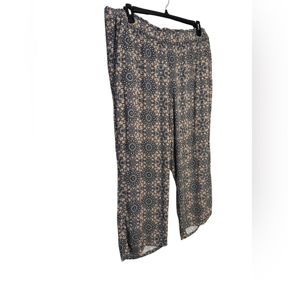 Liz Claiborne Mid Rise Straight Pull On Pants Cream Black White Geometric Sz 1X - Picture 6 of 17